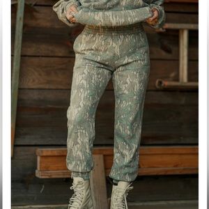 Tribe Kelley Butter Joggers — Mossy Oak